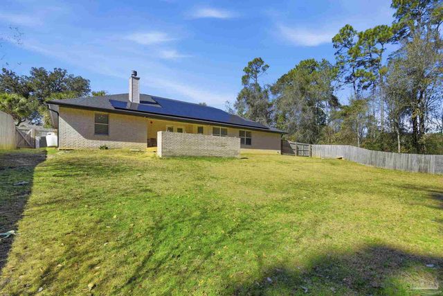 5316 Wesleyan Dr, Pace, FL 32571