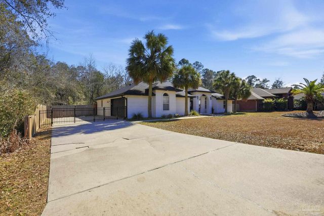 5316 Wesleyan Dr, Pace, FL 32571