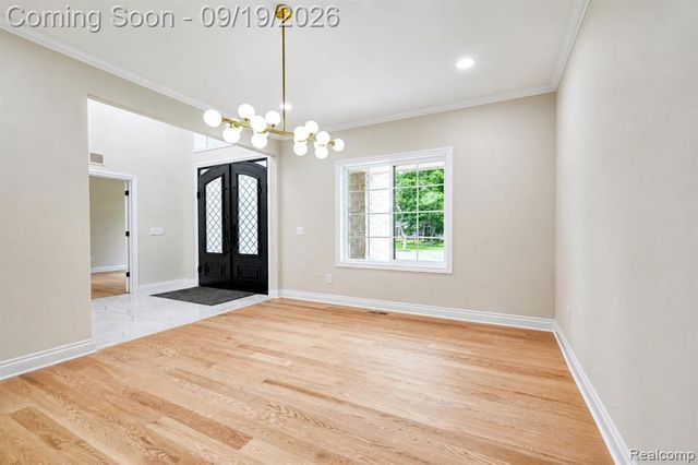 5555 Holm Street, Troy, MI 48085