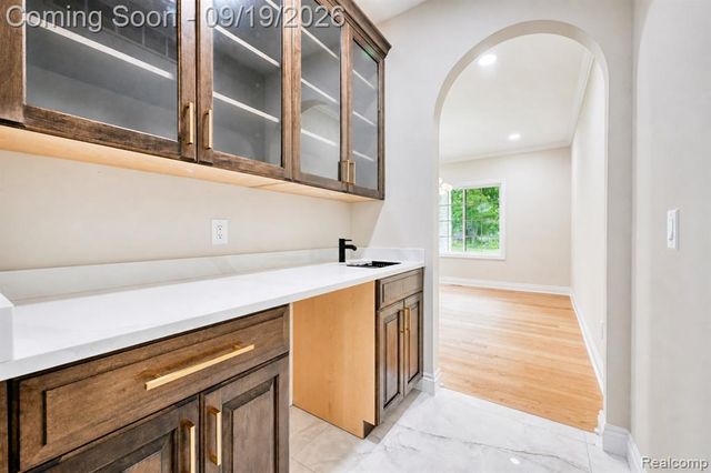 5555 Holm Street, Troy, MI 48085