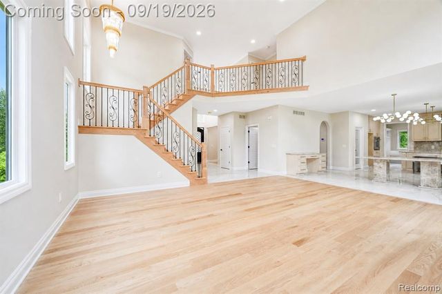 5555 Holm Street, Troy, MI 48085