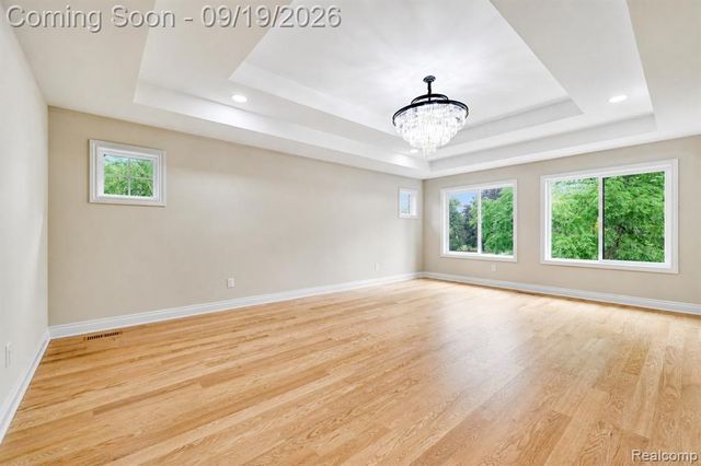5555 Holm Street, Troy, MI 48085