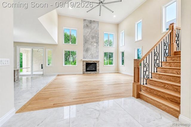 5555 Holm Street, Troy, MI 48085