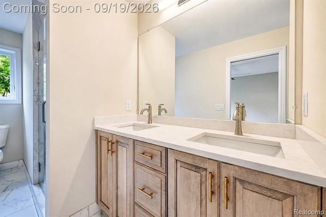 5555 Holm Street, Troy, MI 48085