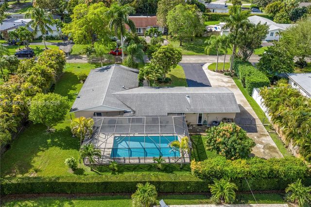 8461 SW 147th Ter, Palmetto Bay, FL 33158