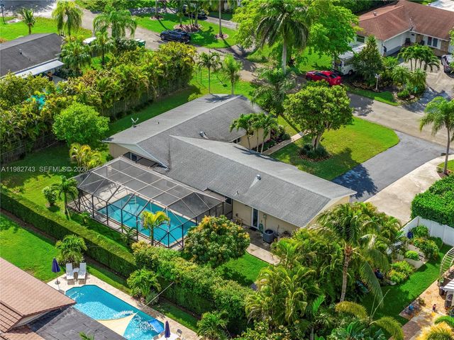 8461 SW 147th Ter, Palmetto Bay, FL 33158