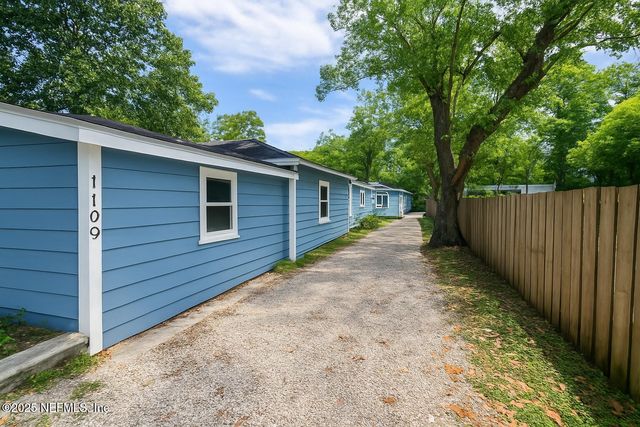 1109 LAKE SHORE Boulevard, Jacksonville, FL 32205