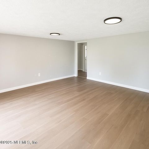 1109 LAKE SHORE Boulevard, Jacksonville, FL 32205