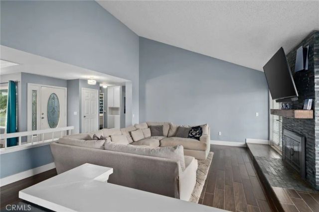 5810 Greens Drive, Riverside, CA 92509