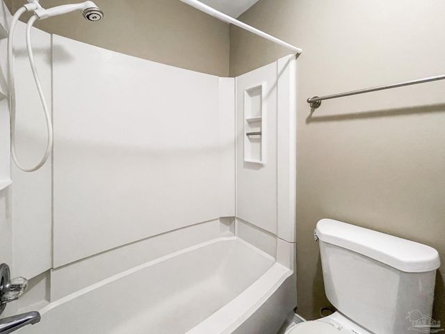 5287 Balfour Pl, Pensacola, FL 32507