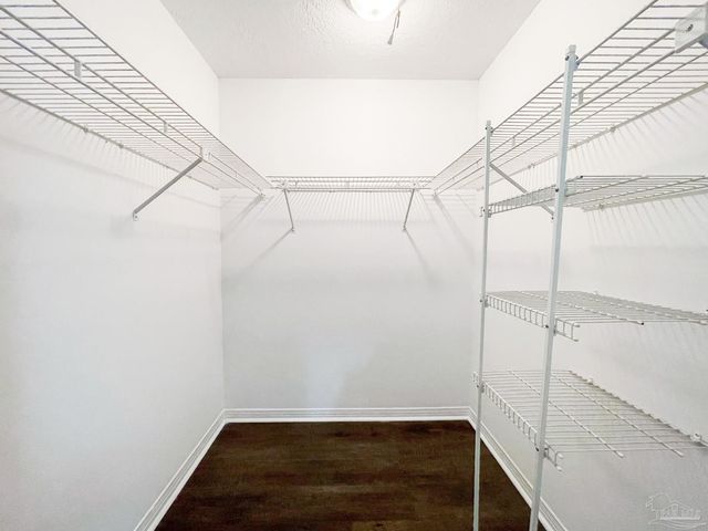 5287 Balfour Pl, Pensacola, FL 32507