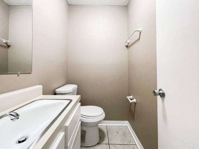 5287 Balfour Pl, Pensacola, FL 32507