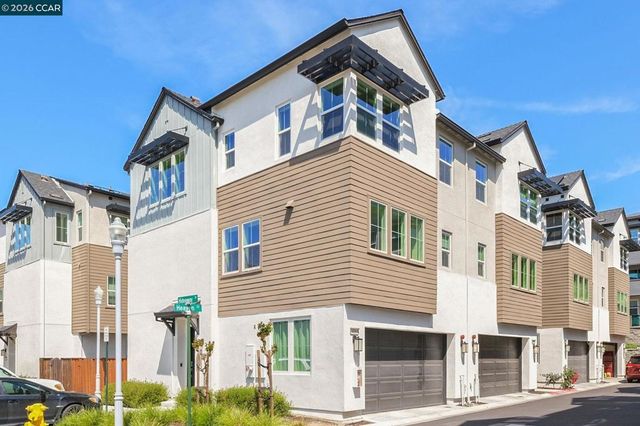 830 Heaven Ct, Hayward, CA 94544