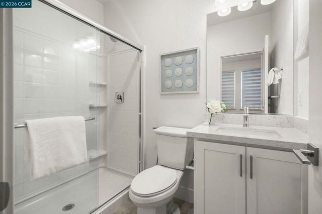 830 Heaven Ct, Hayward, CA 94544