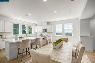 830 Heaven Ct, Hayward, CA 94544