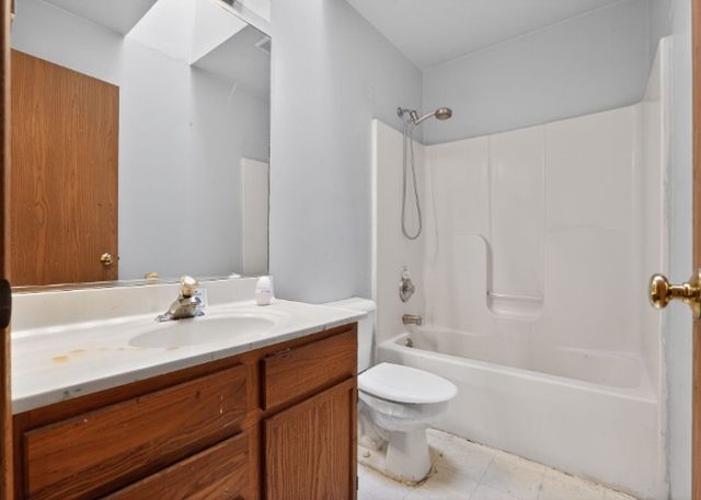 115 N Mcaree Road, Waukegan, IL 60085