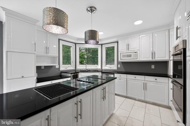 29 CALLISON LN, Voorhees, NJ 08043