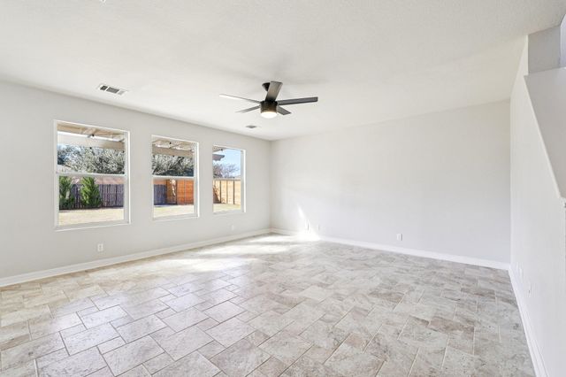 711 Riverway LN, Leander, TX 78641