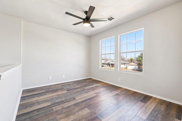 711 Riverway LN, Leander, TX 78641