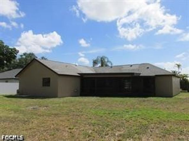 1318 SW 9th AVE, Cape Coral, FL 33991