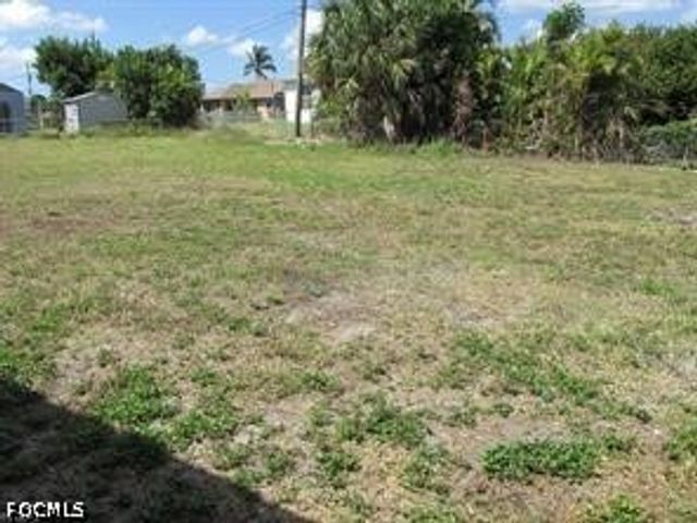 1318 SW 9th AVE, Cape Coral, FL 33991