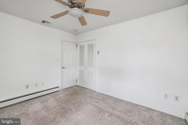 45 CRIMSON KING LN, Levittown, PA 19055