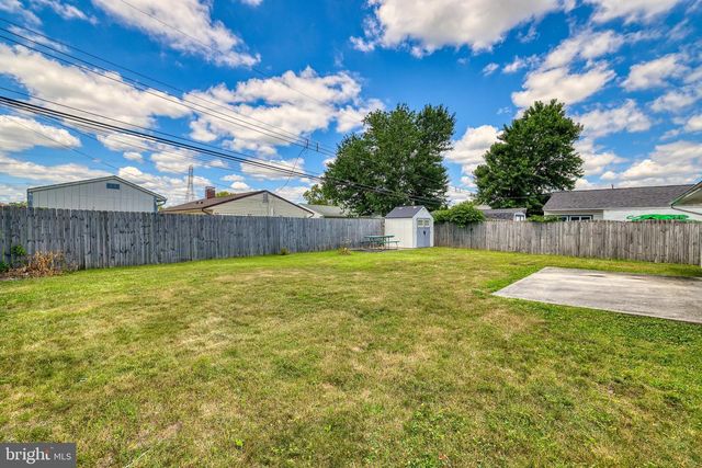 45 CRIMSON KING LN, Levittown, PA 19055
