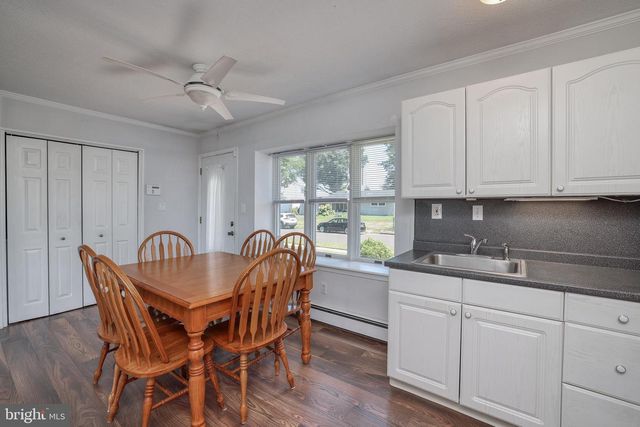 45 CRIMSON KING LN, Levittown, PA 19055