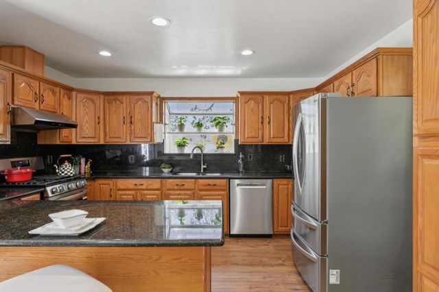 32980 Lake Mead Drive, Fremont, CA 94555