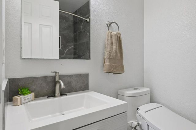 32980 Lake Mead Drive, Fremont, CA 94555