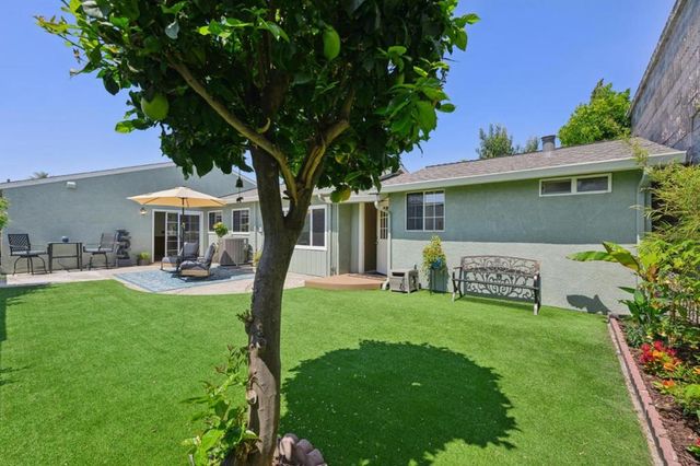 32980 Lake Mead Drive, Fremont, CA 94555