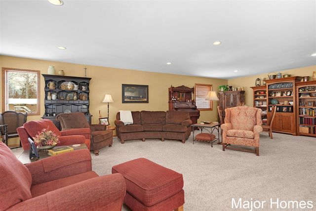 3146 Pinedale Drive, Grandville, MI 49418