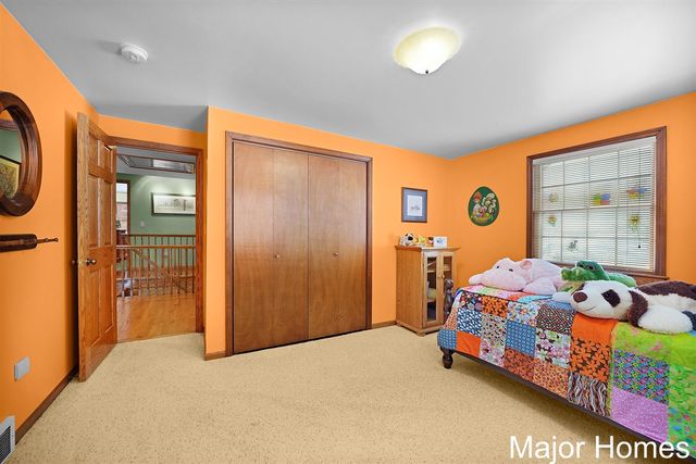 3146 Pinedale Drive, Grandville, MI 49418