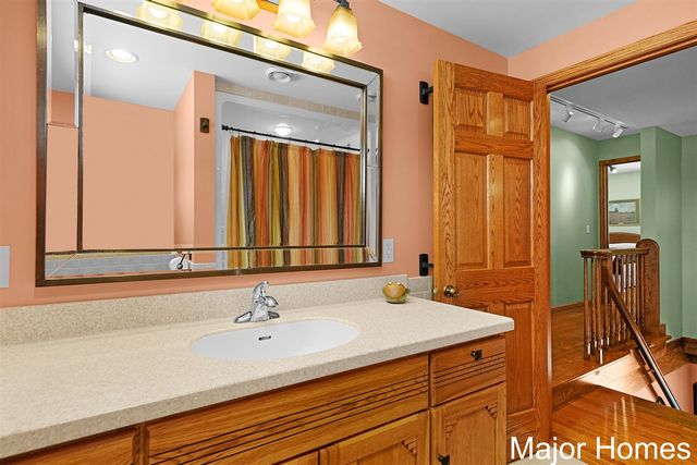 3146 Pinedale Drive, Grandville, MI 49418
