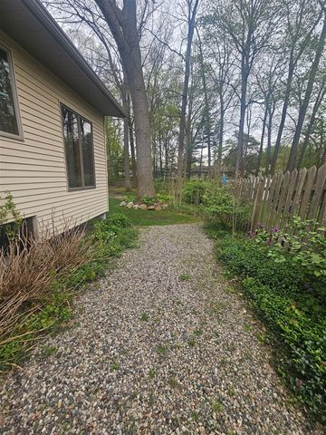 3146 Pinedale Drive, Grandville, MI 49418