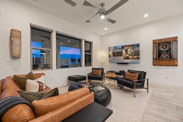 1401 Retreat Circle, Palm Desert, CA 92260