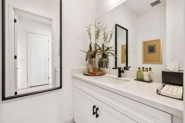 1401 Retreat Circle, Palm Desert, CA 92260
