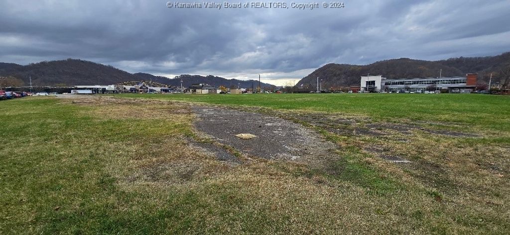 57 MacCorkle Ave Avenue Se, Charleston, WV 25304