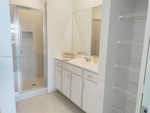 654 SE Lake Falls St 654, Port St. Lucie, FL 34984