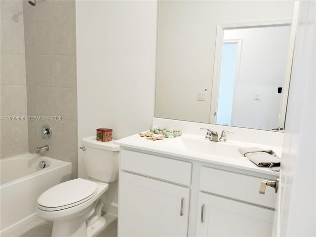654 SE Lake Falls St 654, Port St. Lucie, FL 34984