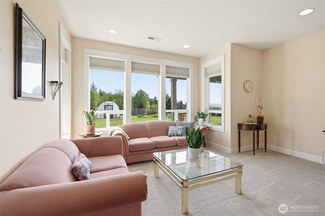 192 CROSS CREEK Road, Kelso, WA 98626