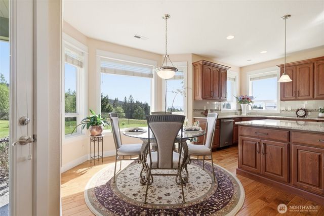 192 CROSS CREEK Road, Kelso, WA 98626