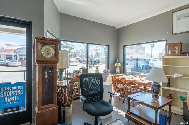 1324 HARRISON Street, Davenport, IA 52803