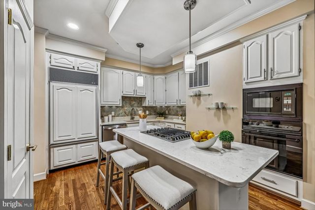 130 WINDING ROSE DR, Rockville, MD 20850