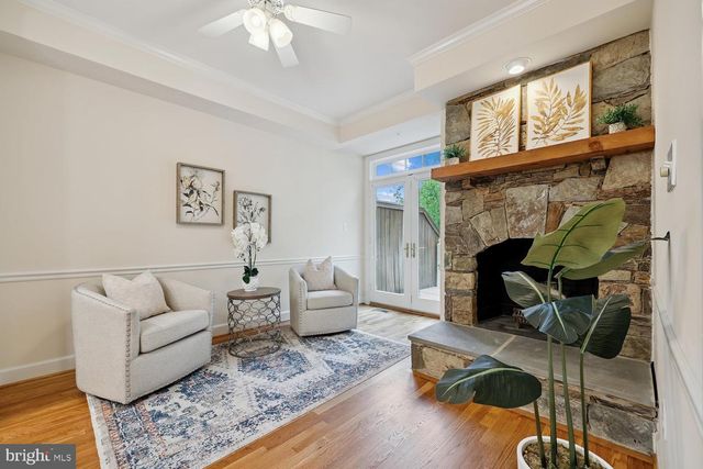 130 WINDING ROSE DR, Rockville, MD 20850