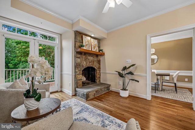 130 WINDING ROSE DR, Rockville, MD 20850