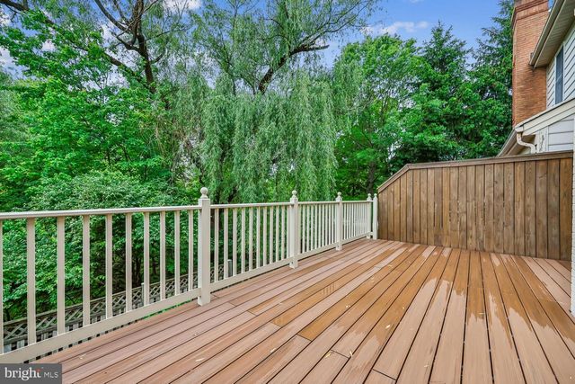 130 WINDING ROSE DR, Rockville, MD 20850
