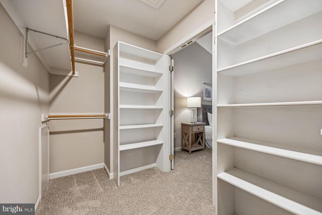 130 WINDING ROSE DR, Rockville, MD 20850