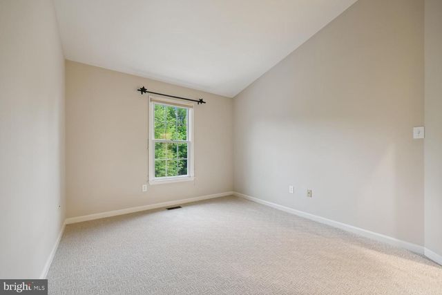 130 WINDING ROSE DR, Rockville, MD 20850
