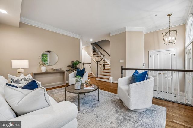 130 WINDING ROSE DR, Rockville, MD 20850